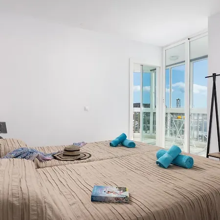 Gorgeous View 2 Bedroom Americas Appartement